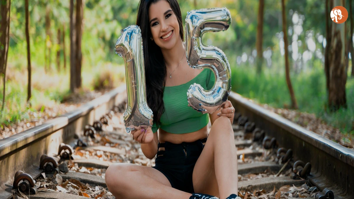 सारा फर्ग्यूसन का जन्मदिन: 15 अक्टूबर की कहानियाँ और प्रेरणाएँ