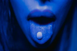 नासिक में अवैध होर्डिंग्स पर कार्रवाई: सुरक्षा और स्वच्छता की दिशा में एक कदम