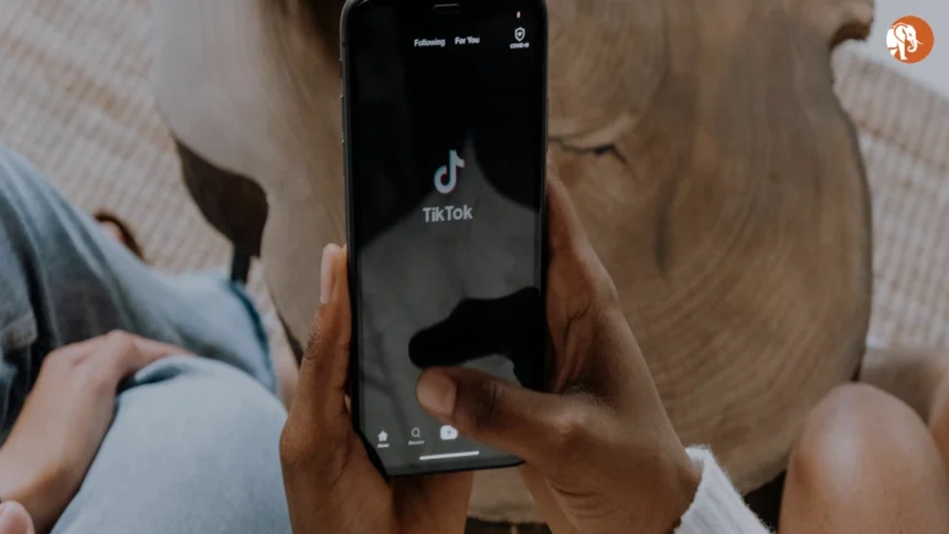 Nashik में सोशल मीडिया धोखाधड़ी की बढ़ती घटना