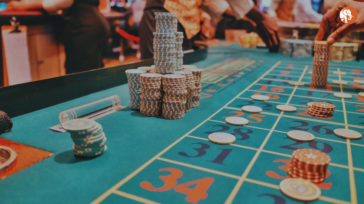 Chembur में अवैध जुआ: मुंबई पुलिस की कार्रवाई और गिरफ्तारियाँ Chembur में अवैध जुआ: मुंबई पुलिस की कार्रवाई और गिरफ्तारियाँ