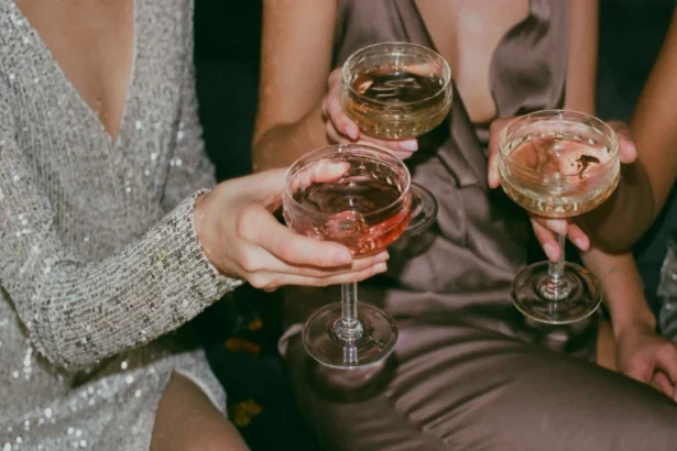 2024 विधानसभा चुनाव में मत चोरी के आरोप: राजनीतिक नेताओं की प्रतिक्रियाएँ