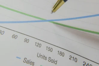 चंदौली में बच्चा चोरी अफवाह से साधुओं पर हमला: एक विस्तृत विश्लेषण