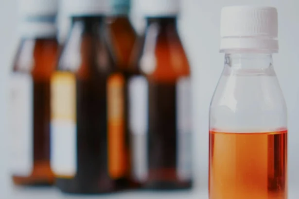 भारत में कोफ सिरप के नए नियम और सार्वजनिक स्वास्थ्य पर प्रभाव