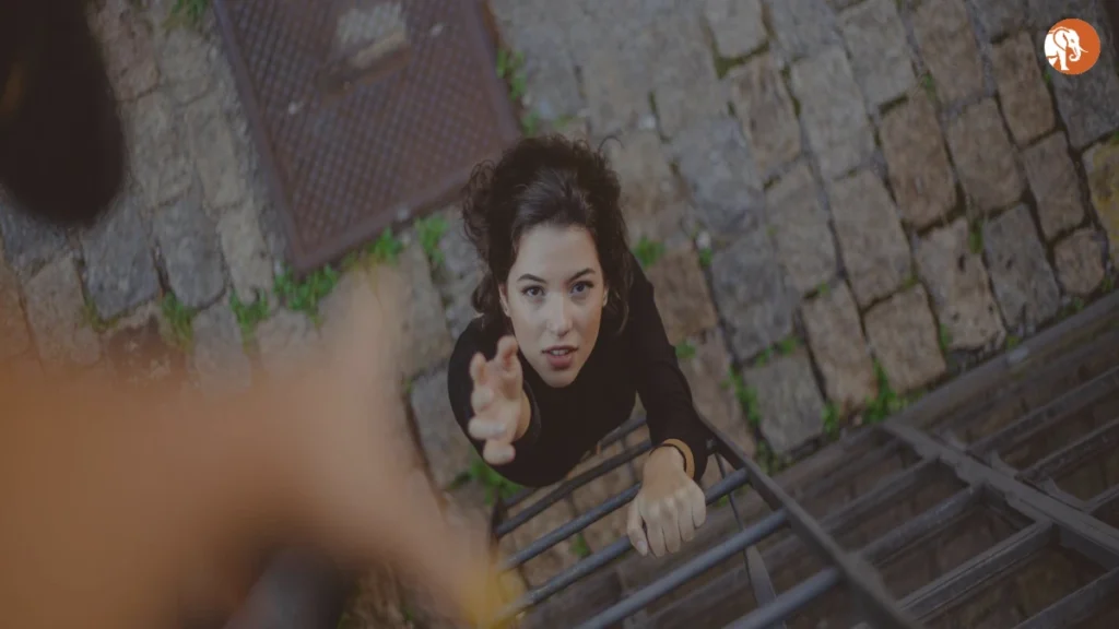 कानपुर में महिलाओं के लिए आयरन टैबलेट वितरण कार्यक्रम