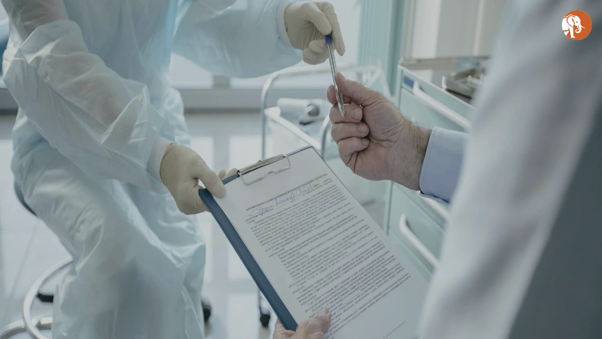 मध्य प्रदेश में सिरप से हुई मौतों की गहराई में छिपे तथ्य मध्य प्रदेश में सिरप से हुई मौतों की गहराई में छिपे तथ्य