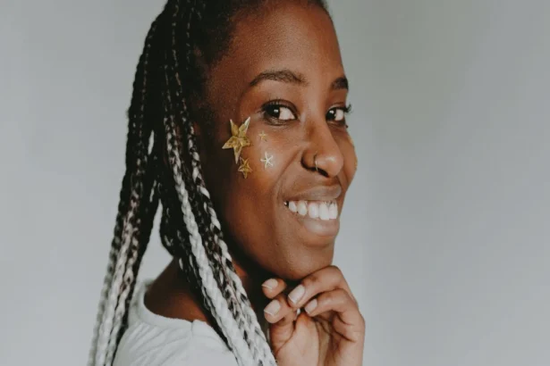 बॉलीवुड सितारे और AI: गूगल के खिलाफ मुकदमे की तैयारी