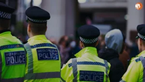 Bobby Deol aur Karisma Kapoor ki Barsaat: Casting Story aur Career Impact