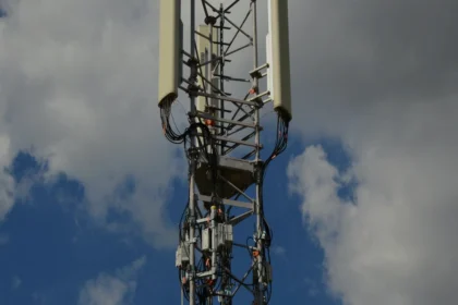 BSNL 5G network coverage map showing current rollout status and future expansion plans across India, with Hindi and English labels highlighting key cities and timelines.