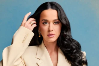 Katy Perry birthday special biography photo with Hindi and English text on AajKyaHai.com