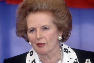 Margaret Thatcher Iron Lady की तस्वीर, ब्रिटेन की पहली महिला प्रधानमंत्री की जीवनी और प्रेरणादायक कहानी