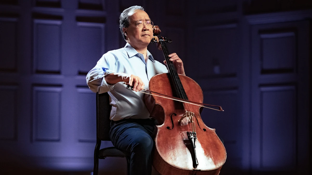Yo-Yo Ma cellist playing instrument, biography story in Hindi and English, inspiring musical journey for AajKyaHai.com readers